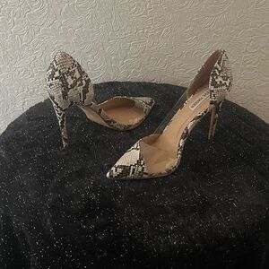 Steve Madden Snake Print Heels - Size 8 1/2